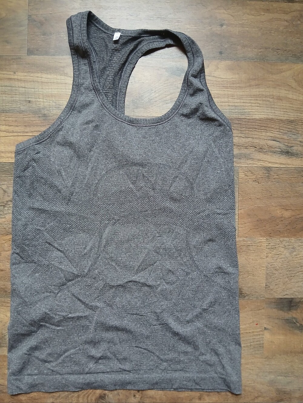 Lululemon Razor Back Swiftly With Hole